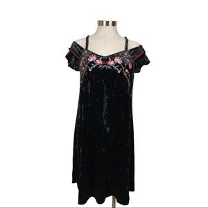 THML Black Crushed Velvet Embroidered Dress Small